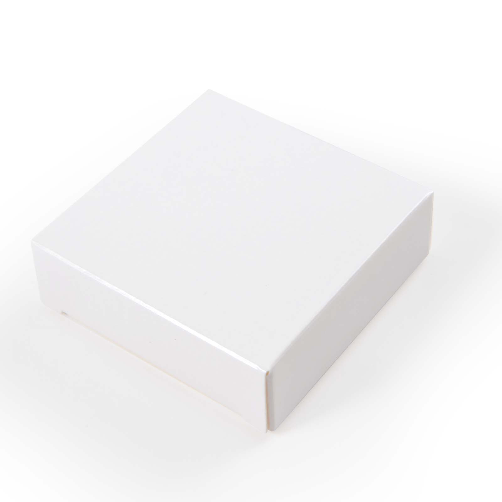 LL322 - White Cardboard Box 